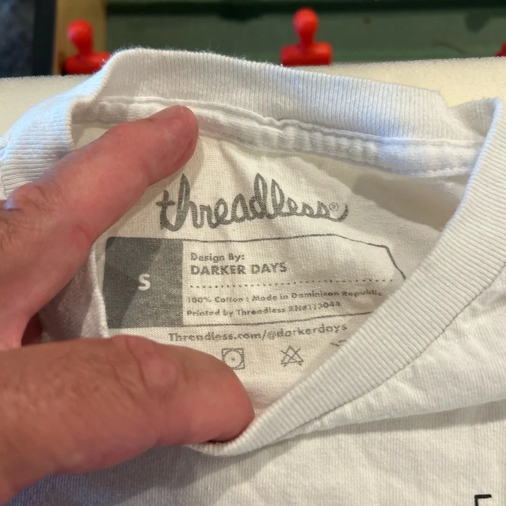 Threadless White Cotton Tee - Picture 2 of 3